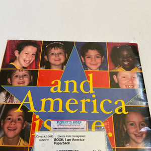 I am America (Charles R. Smith) -Paperback