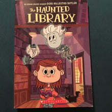 Load image into Gallery viewer, The Haunted Library (Dori Hillestad Butler)-chapter
