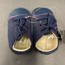 Load image into Gallery viewer, boys crib shoes 24M
