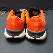 Load image into Gallery viewer, Boy Sneakers
