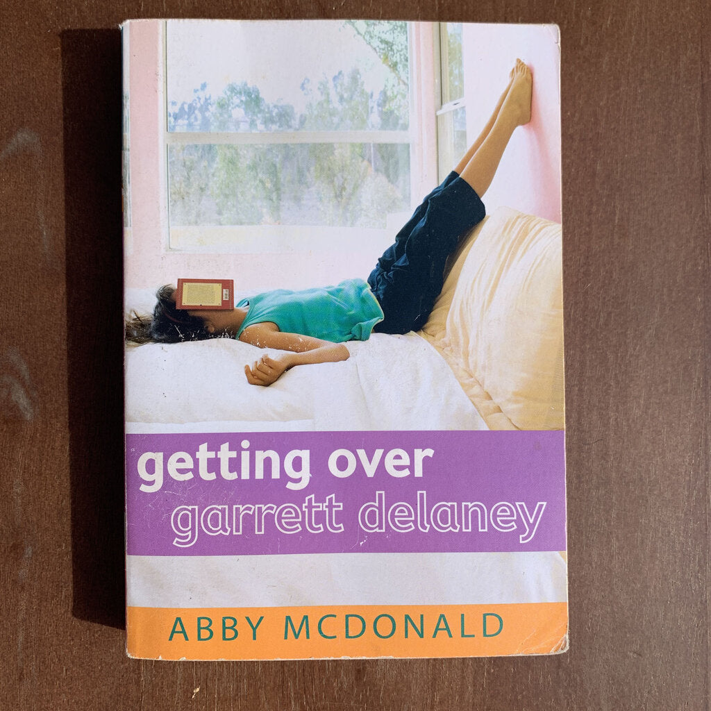 Getting Over Garrett Delaney (Abby McDonald) -chapter