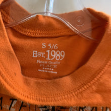 Load image into Gallery viewer, &quot;Pirate radio...&quot; Tshirt
