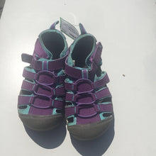 Load image into Gallery viewer, hiking sandals
