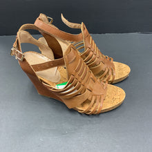 Load image into Gallery viewer, strappy wedge sandals
