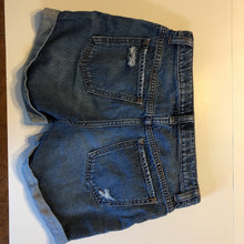 Load image into Gallery viewer, denim shorts
