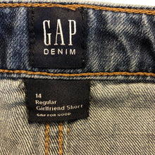 Load image into Gallery viewer, denim shorts

