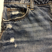 Load image into Gallery viewer, denim shorts
