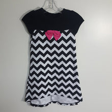 Load image into Gallery viewer, chevron pink bow dress
