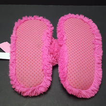 Load image into Gallery viewer, fuzzy slippers
