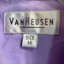 Load image into Gallery viewer, Button down shirt
