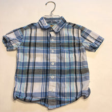 Load image into Gallery viewer, plaid button down shirt
