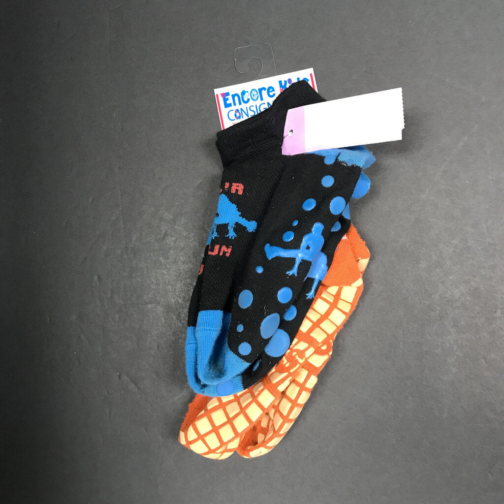 Trampoline Socks – Encore Kids Consignment