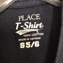 Load image into Gallery viewer, &quot;world wide peace...&quot; Tshirt
