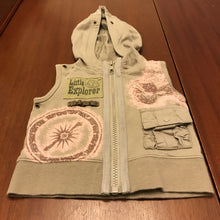 Load image into Gallery viewer, &quot;little explorer&quot; hooded vest
