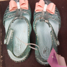 Load image into Gallery viewer, girl gel sandals

