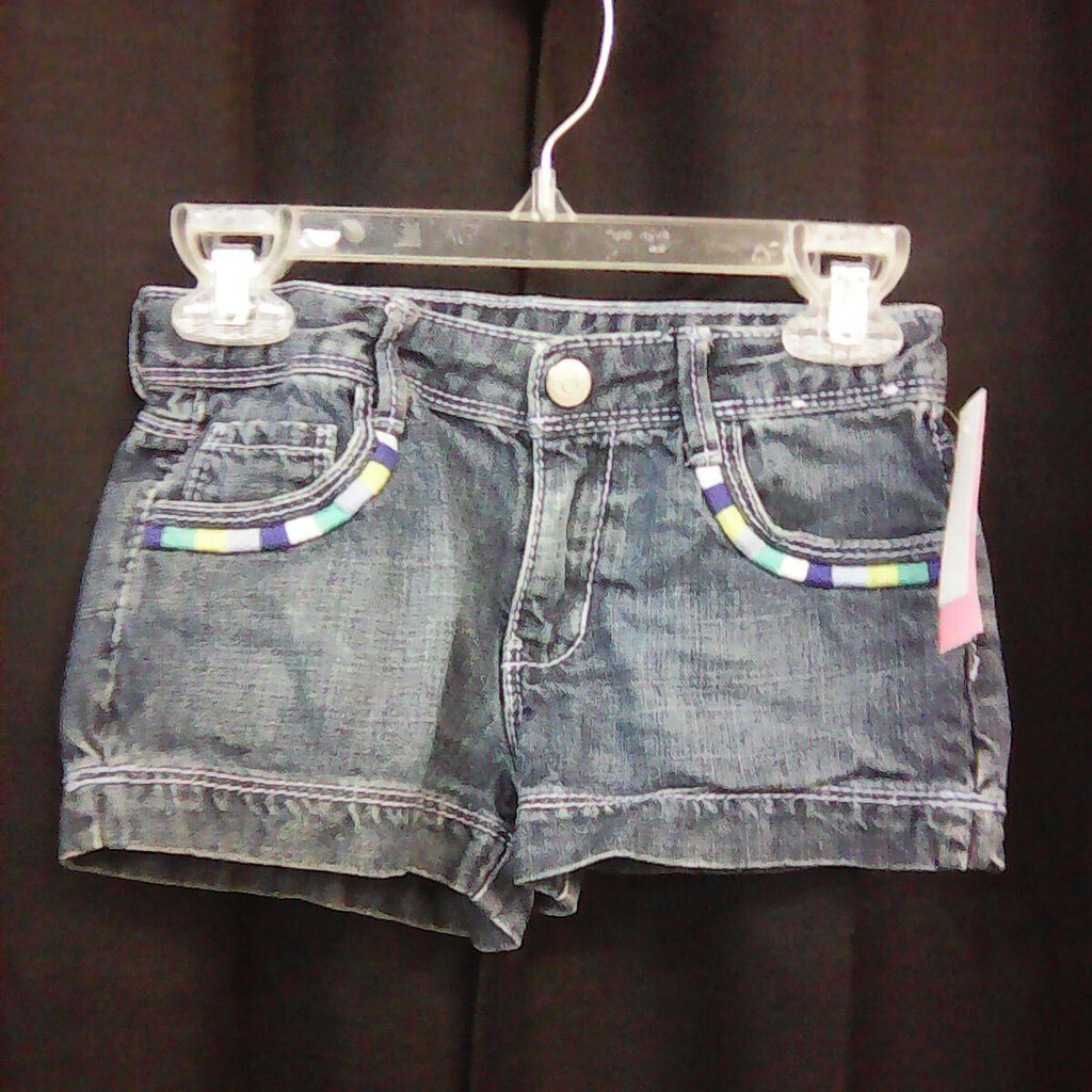 embroidered pockets denim shorts