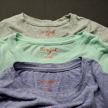 Load image into Gallery viewer, Lot of 7pcs Girl Bundle clothes Size 2T
