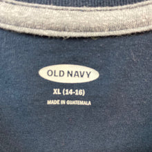 Load image into Gallery viewer, &quot;Chillin&#39;&quot; t-shirt
