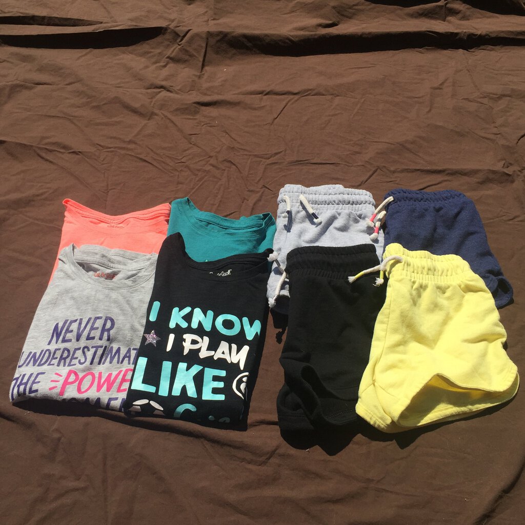 Lot of 8pcs Girl Bundle clothes Size 7/8