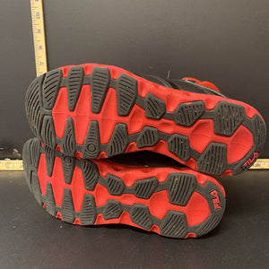 boys athletic sneakers