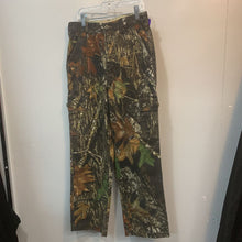 Load image into Gallery viewer, camo pants
