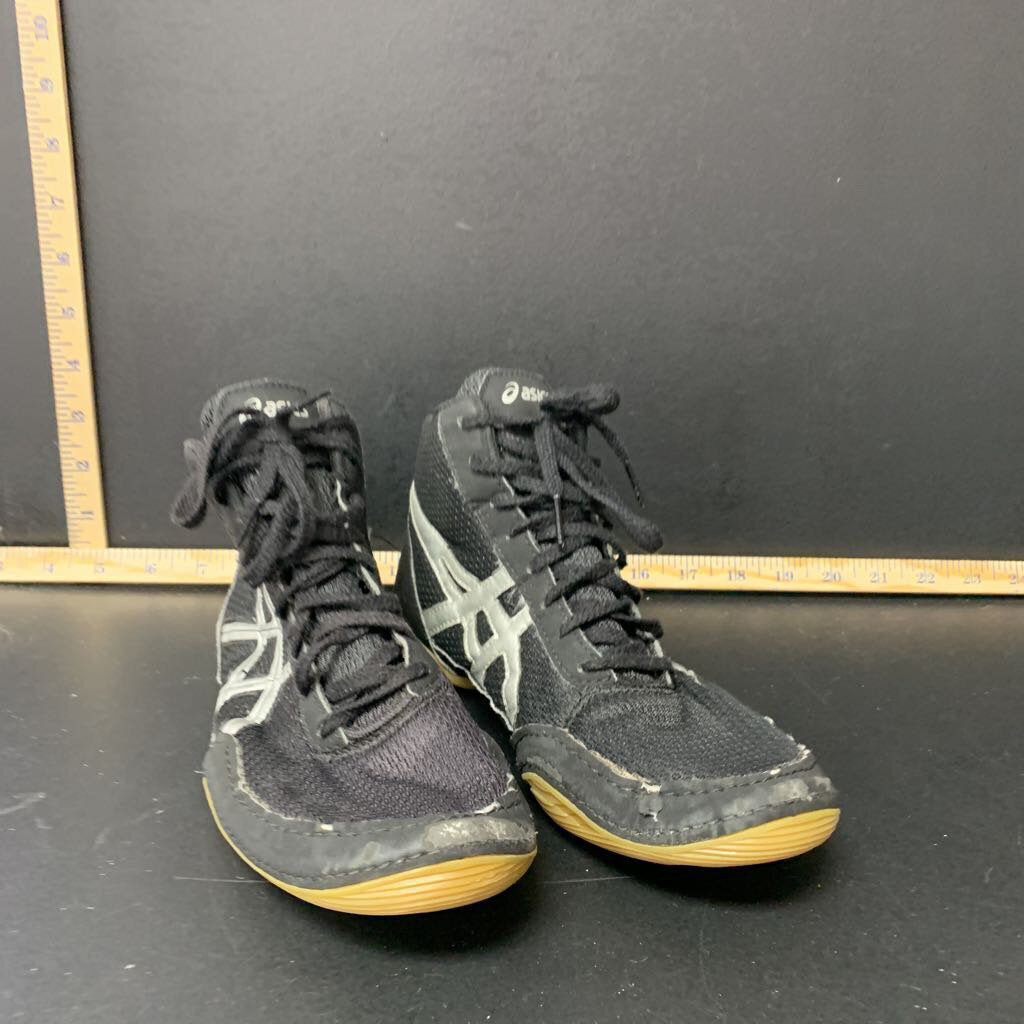 men's athletic wrestling sneakers