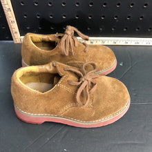 Load image into Gallery viewer, boys shoes
