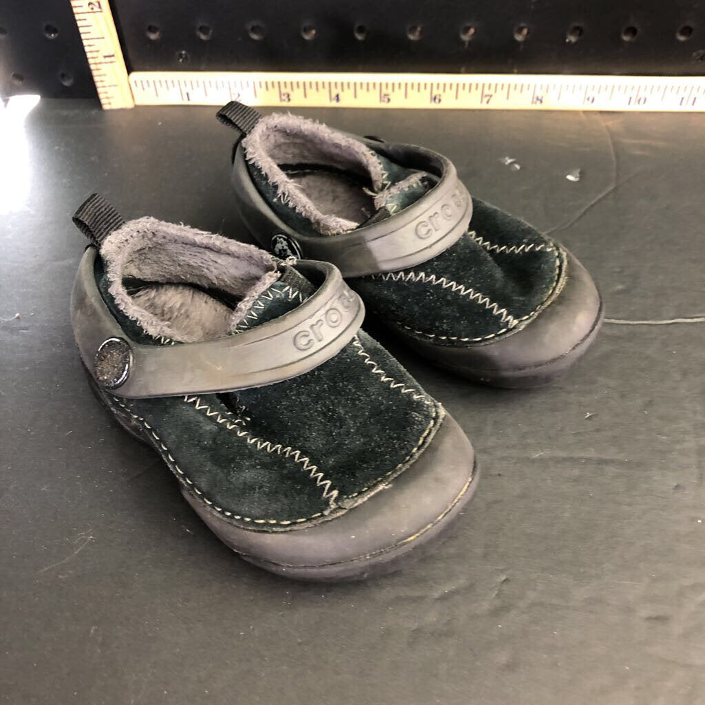 Boy's shoes