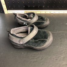 Load image into Gallery viewer, Boy&#39;s shoes
