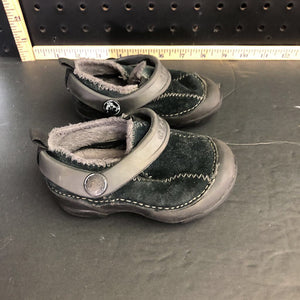 Boy's shoes