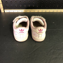 Load image into Gallery viewer, Girl&#39;s Velcro shoes
